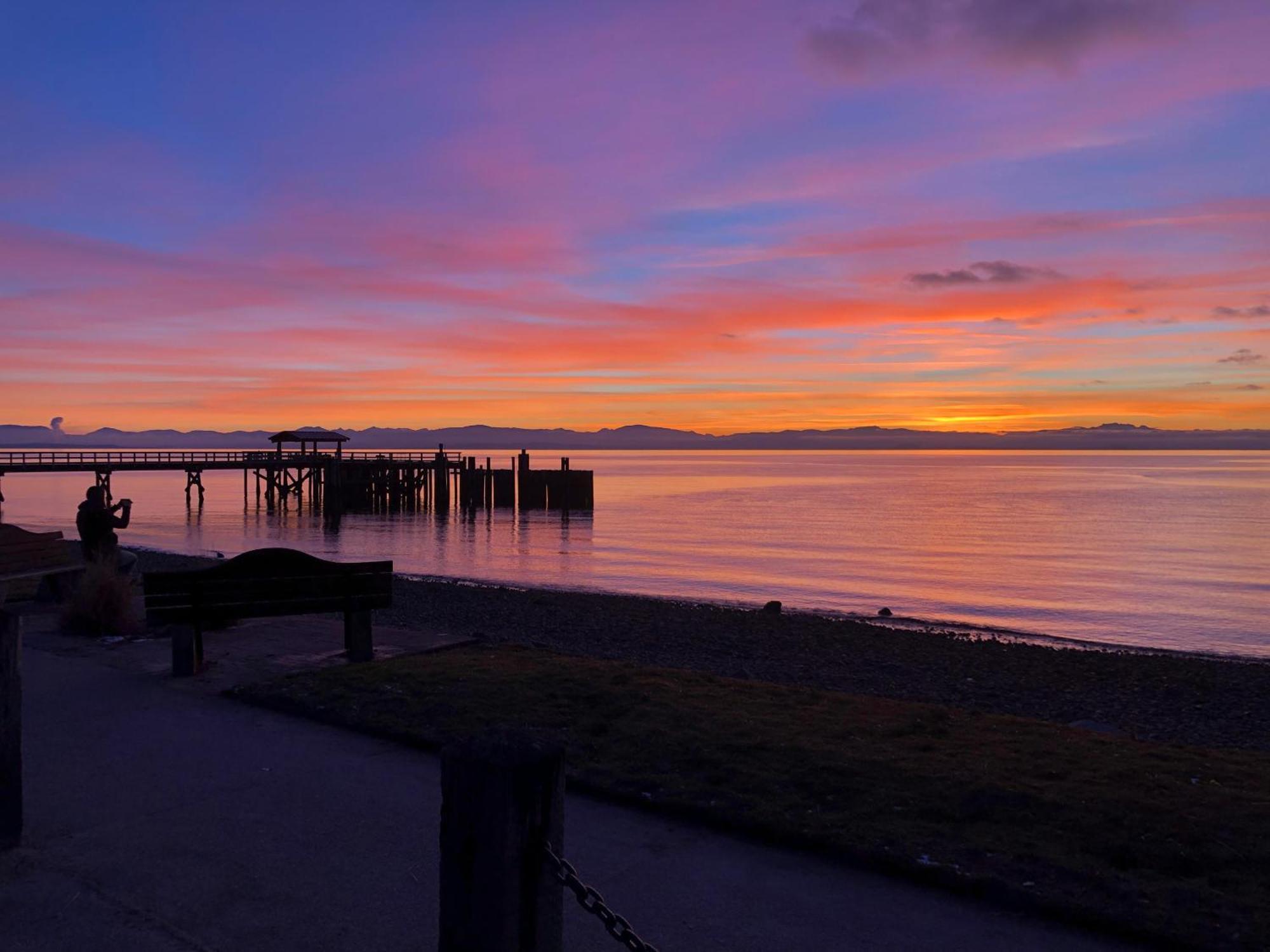 Sunshine Coast Suites Sechelt Exterior foto